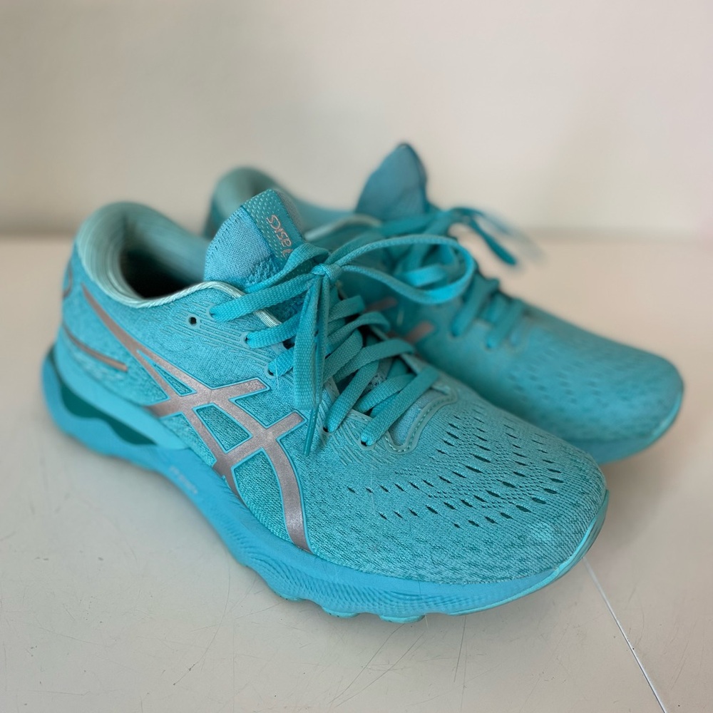 ASICS Women's Gel-Nimbus 24 LITE-Show Running Shoes, 8, LITE-Show/ICE Mint